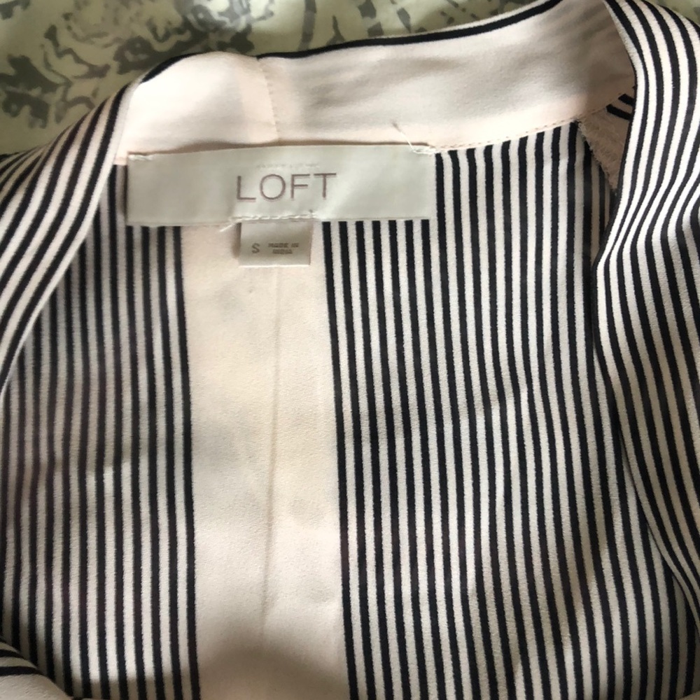 Blouse - Picture 2 of 3